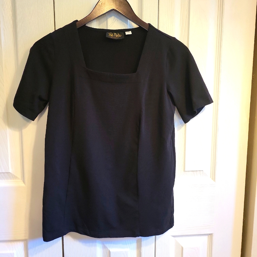 Square-neck Top